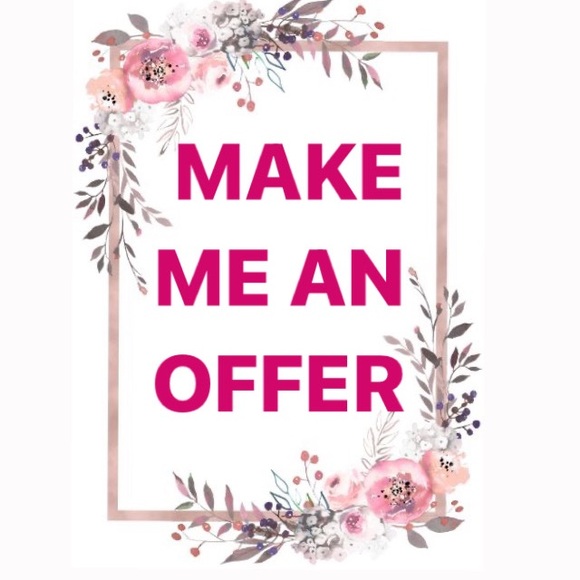 Dresses & Skirts - MAKE ME A REASONABLE OFFER